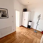 Firstclass 2r_apartment In *